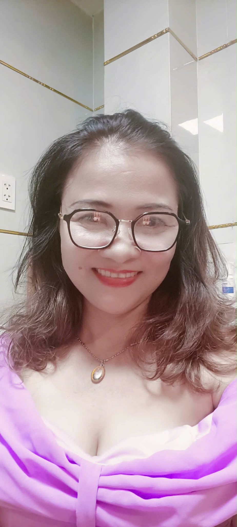 Hương Mary Nguyễn