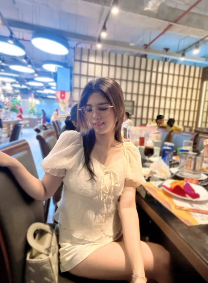 Anni Lư