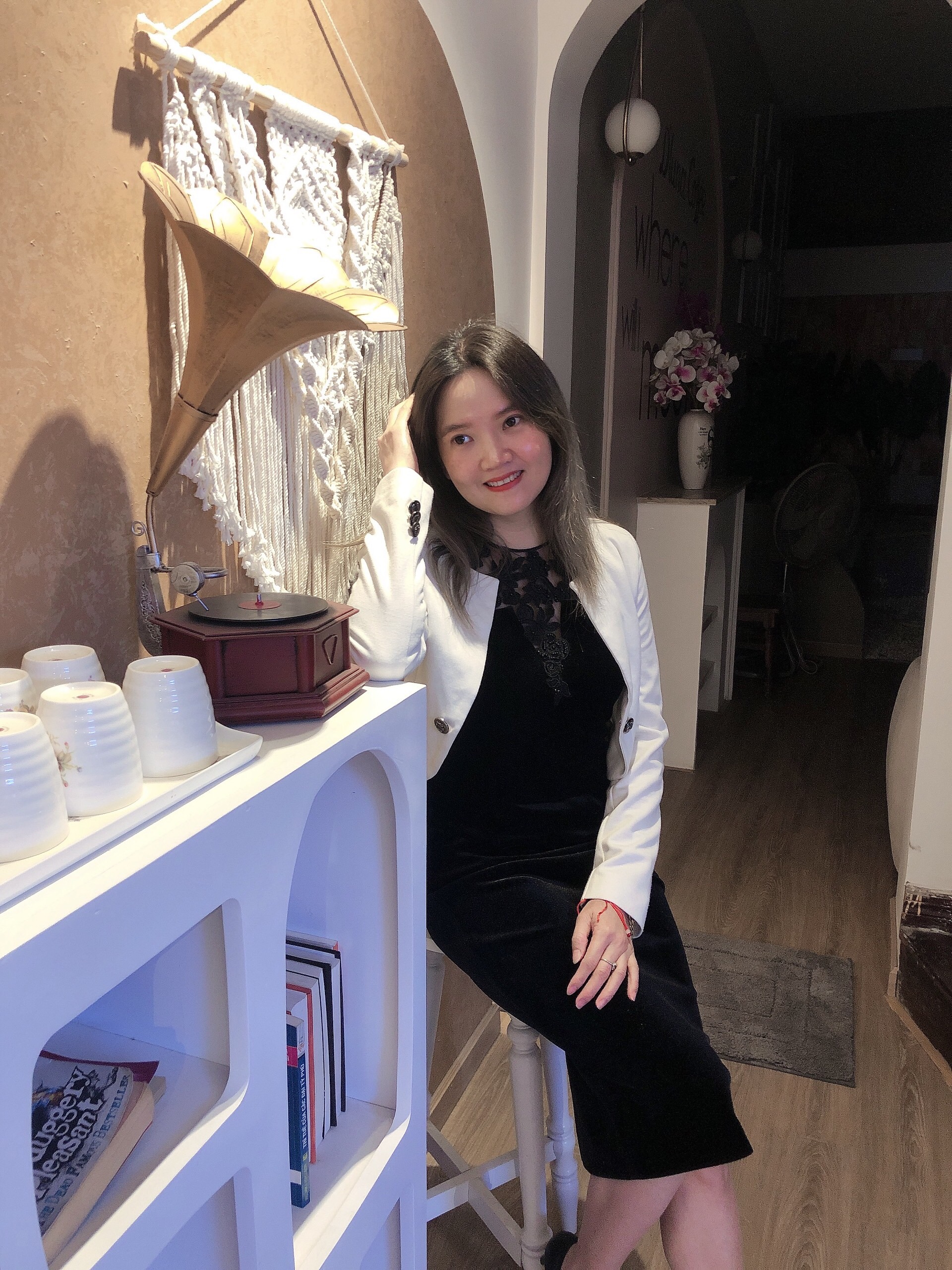 Nguyen Thuy Viet