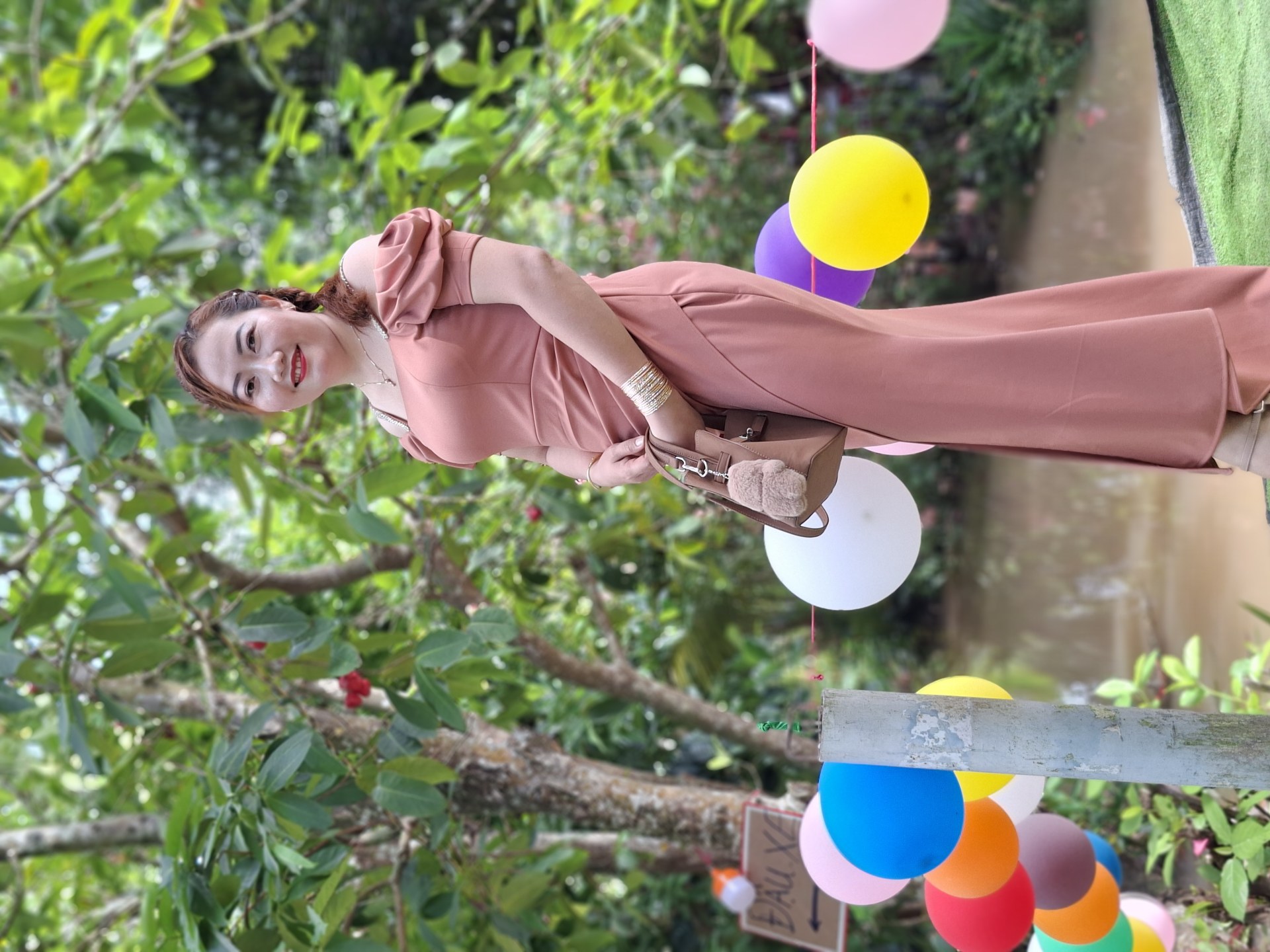 Nguyễn Thị HỒNG Nhung