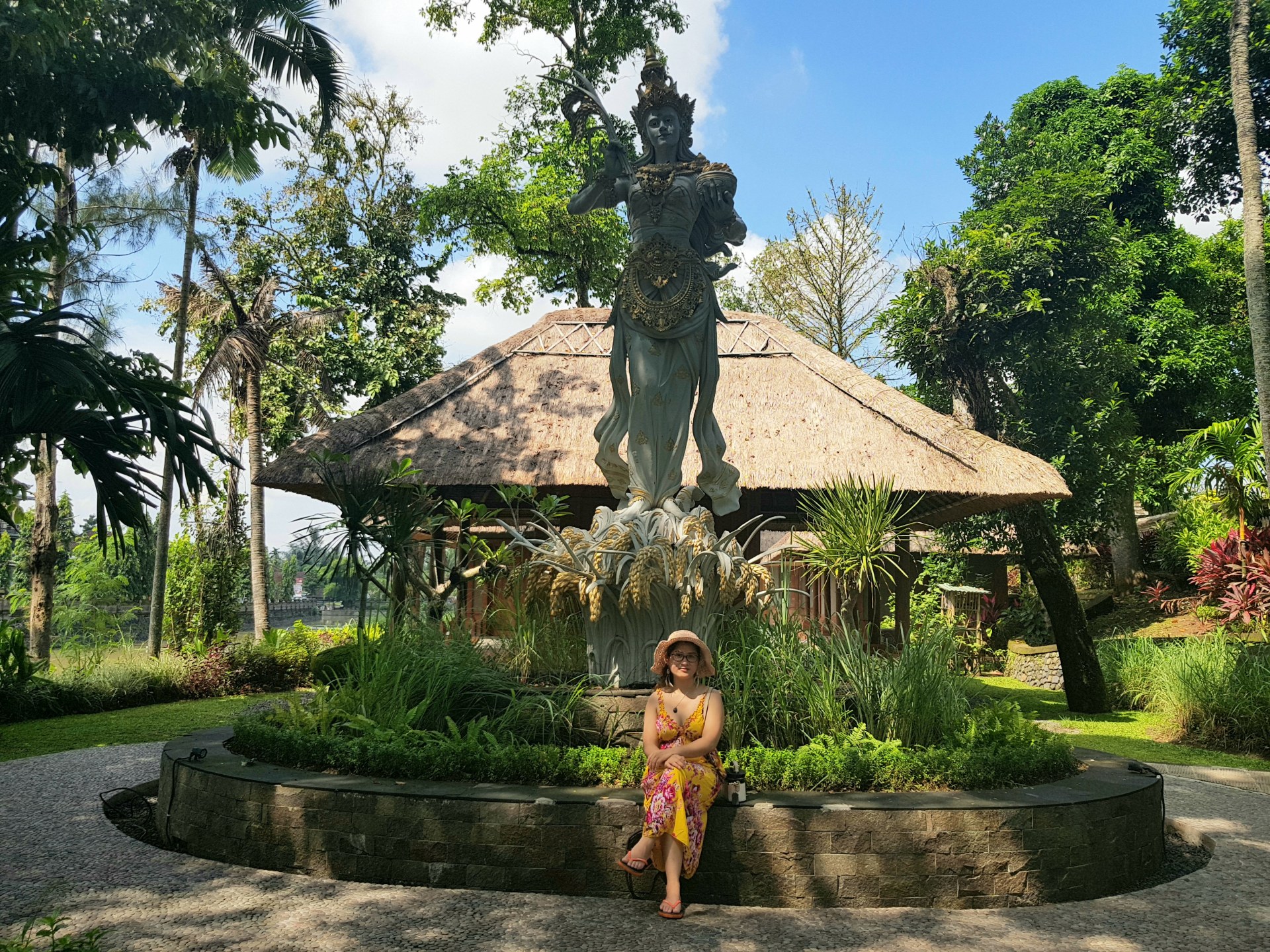 Pham Thi Hong Ngoc