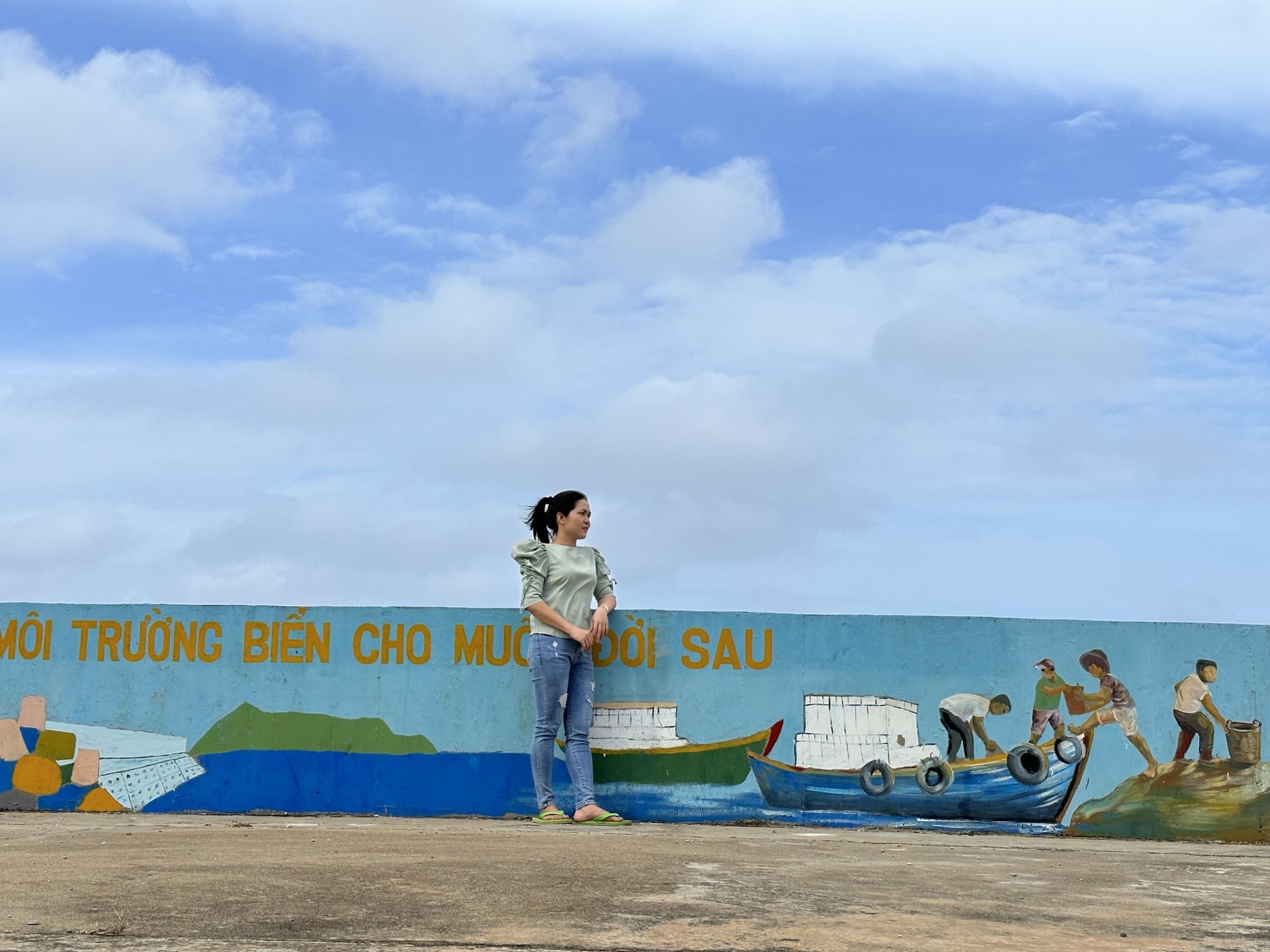 Trần thị thu hằng