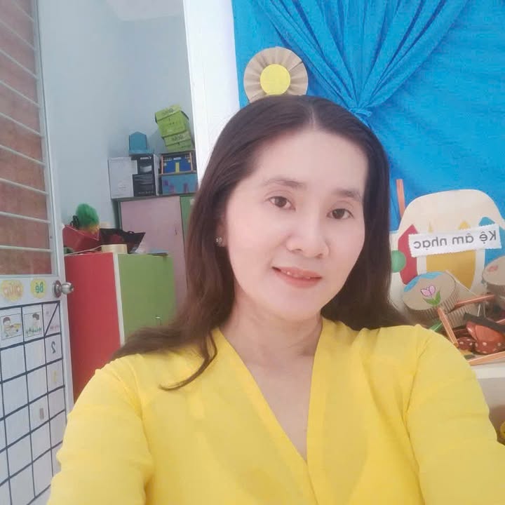 Tuyết Hồng